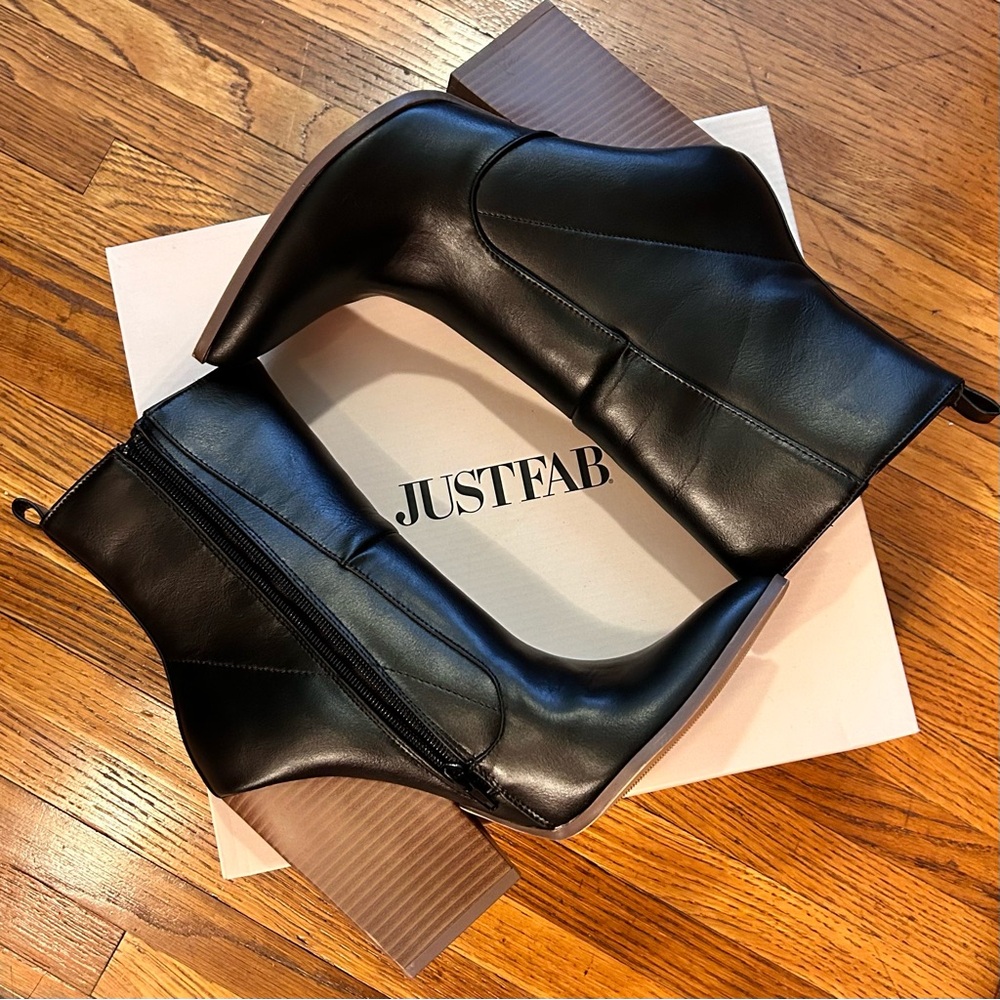 JustFab Boots - Picture 5 of 10